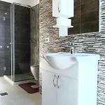Guest house Bela *