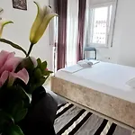 Guest house Bela *