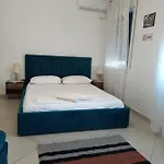 Bela Guest house *