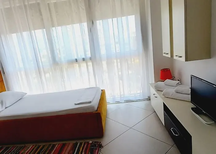 Bela Pensjonat Tirana